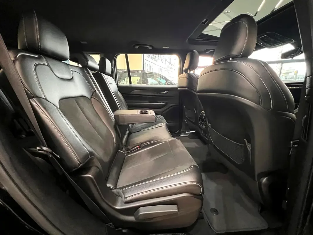 Jeep Grand Cherokee 3.6 AT RWD (297 hp) - 16