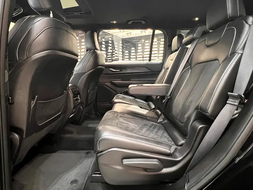 Jeep Grand Cherokee 3.6 AT RWD (297 hp) - 17