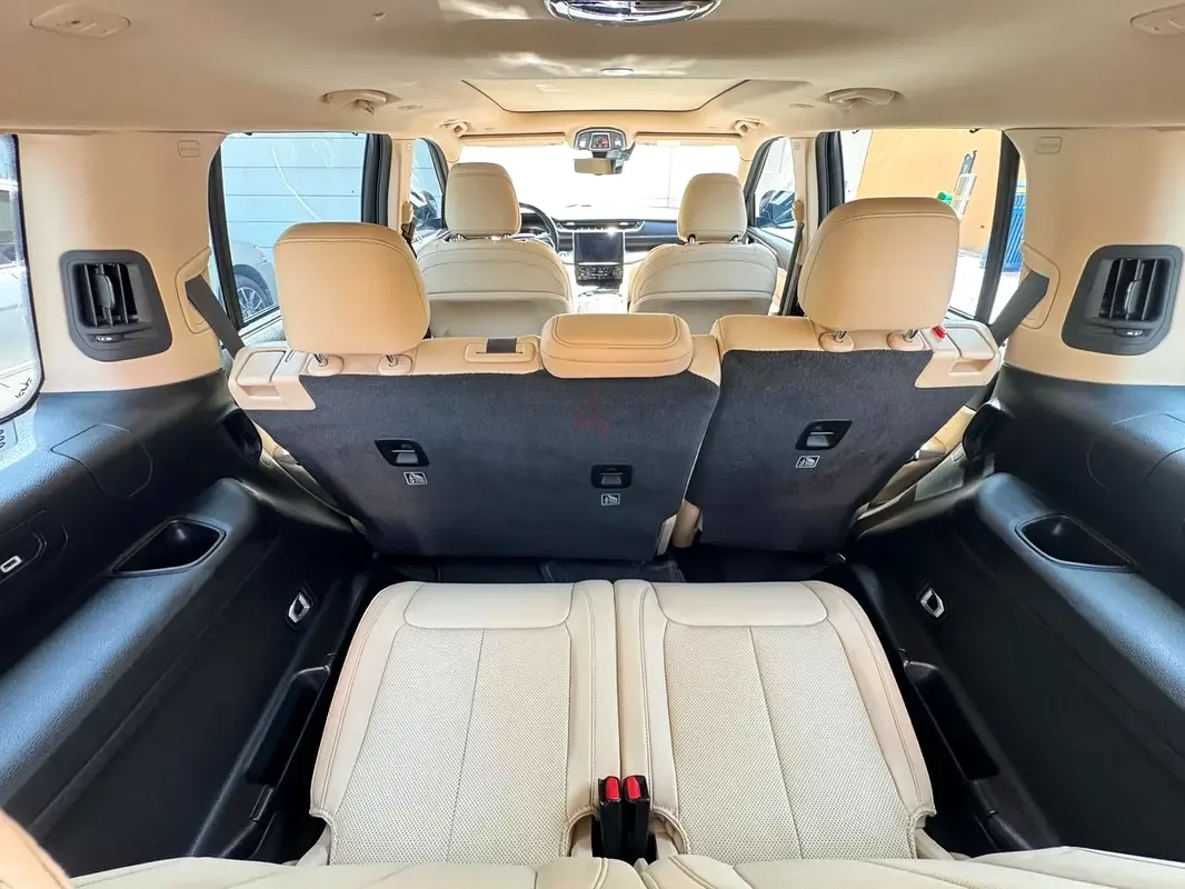 Jeep Grand Cherokee 3.6 AT RWD (297 حصان) - 9