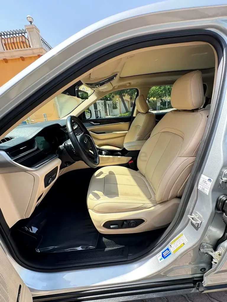 Jeep Grand Cherokee 3.6 AT RWD (297 حصان) - 14