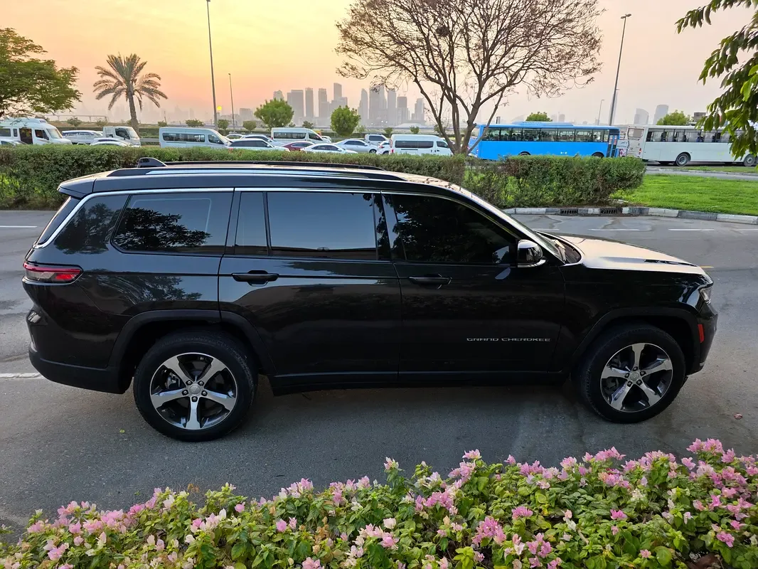 Jeep Grand Cherokee 3.6 AT RWD (297 حصان) - 4