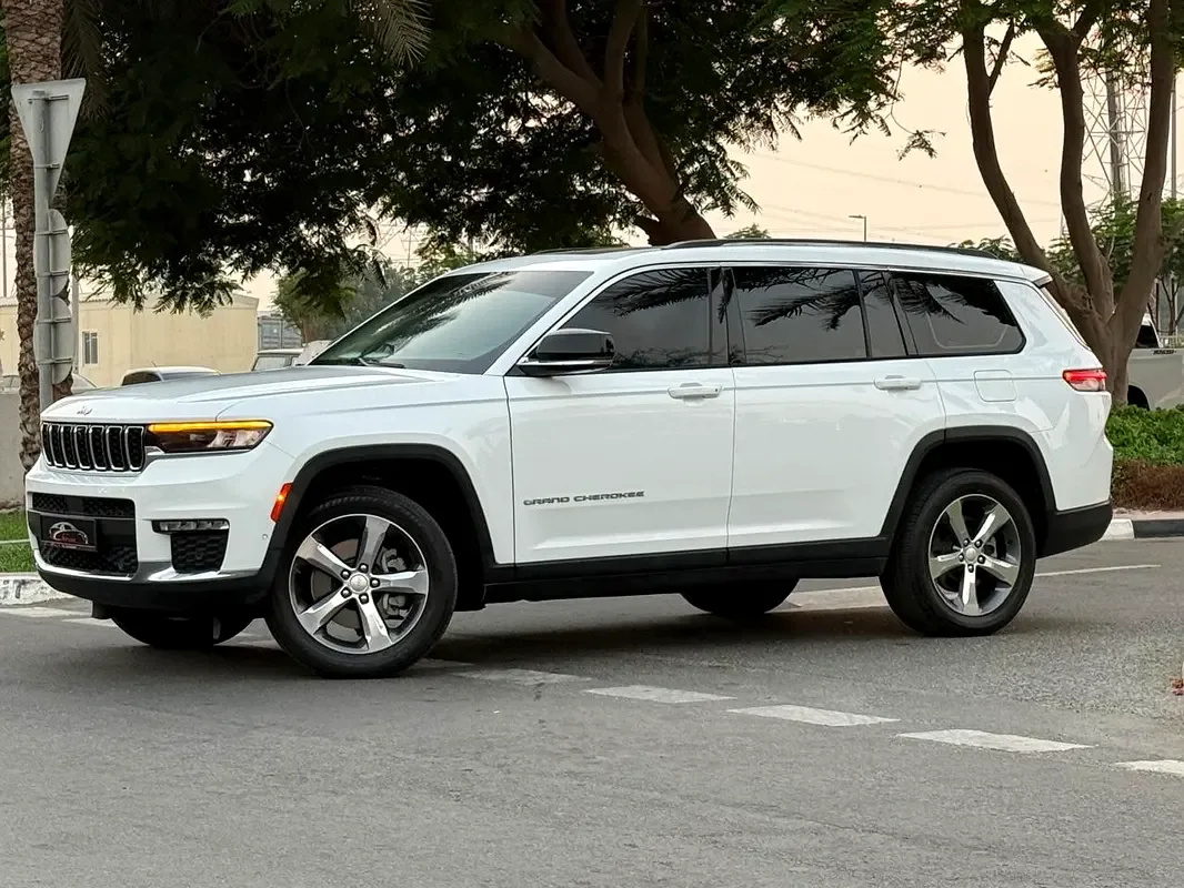 Jeep Grand Cherokee 3.6 AT RWD (297 hp)