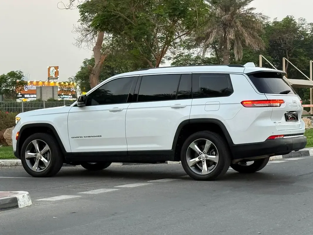 Jeep Grand Cherokee 3.6 AT RWD (297 hp) - 4