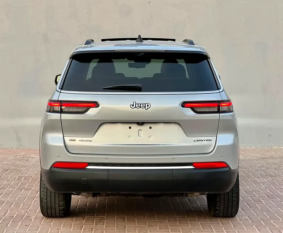 Jeep Grand Cherokee 3.6 AT RWD (297 حصان) - 4
