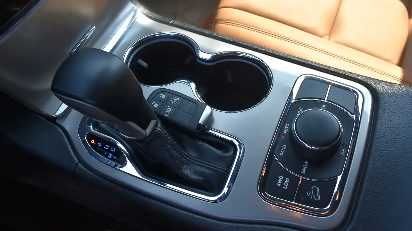 Jeep Grand Cherokee 3.6 AT RWD (297 حصان) - 8