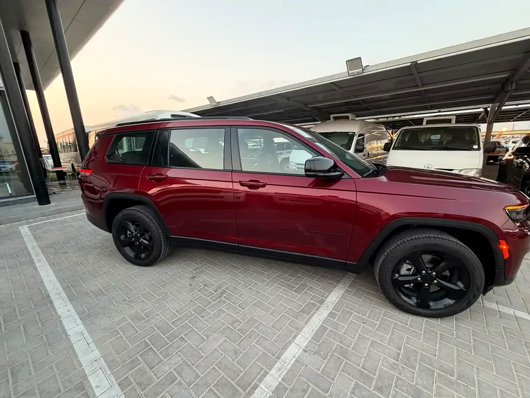 Jeep Grand Cherokee 3.6 AT RWD (297 hp) - 4