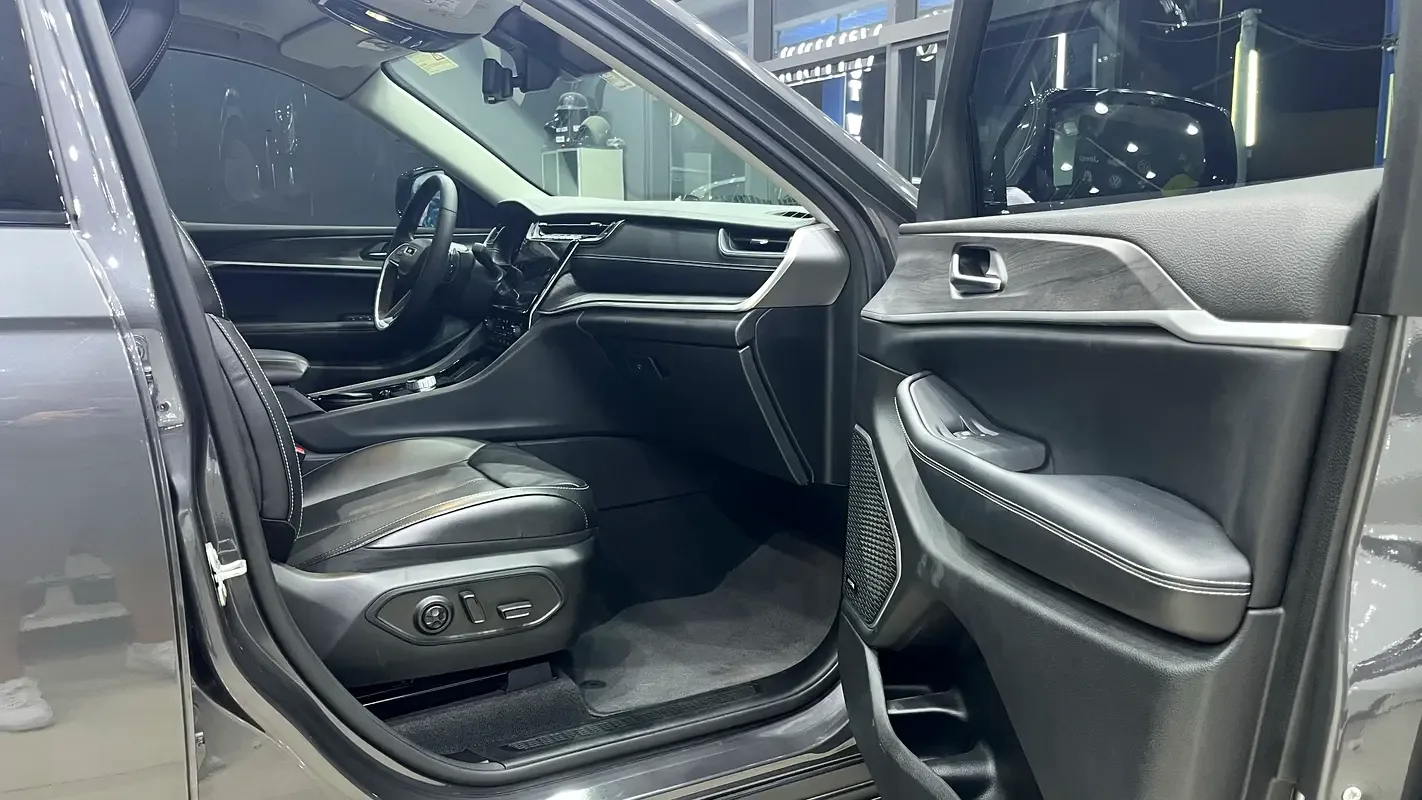 Jeep Grand Cherokee 3.6 AT RWD (297 حصان) - 12