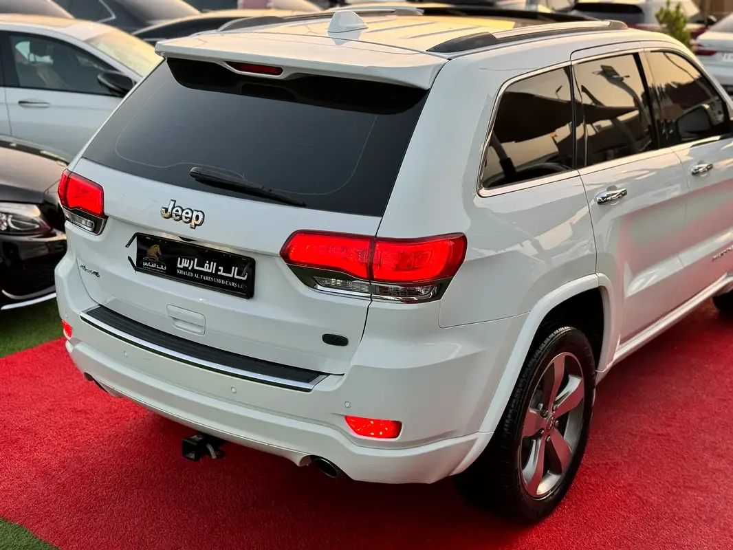 Jeep Grand Cherokee 5.7 Hemi AT AWD (347 hp) - 11
