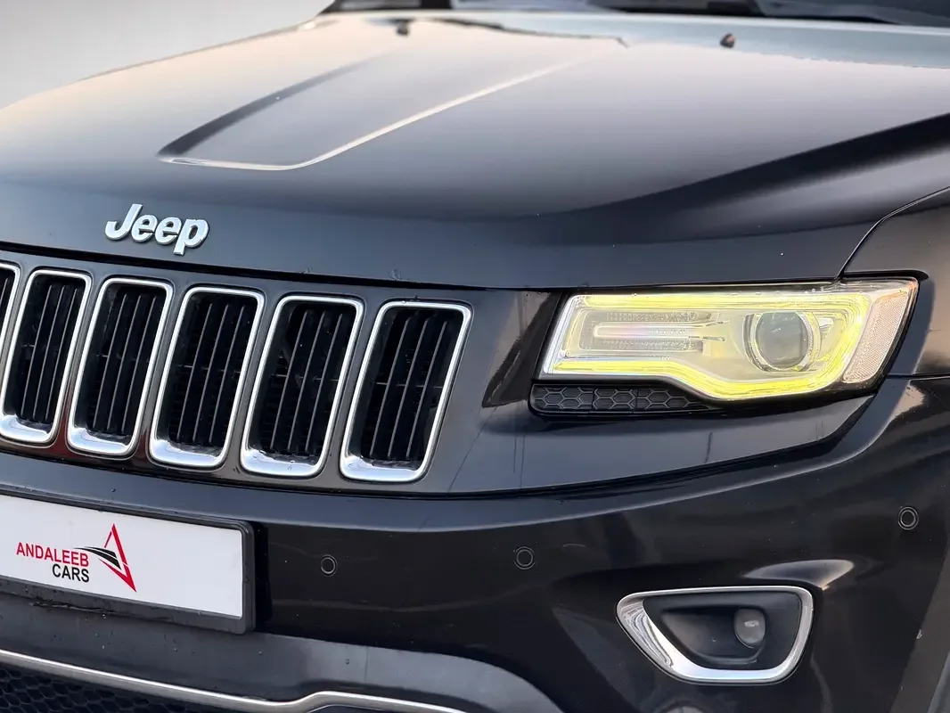 Jeep Grand Cherokee 5.7 Hemi AT AWD (347 حصان) - 2