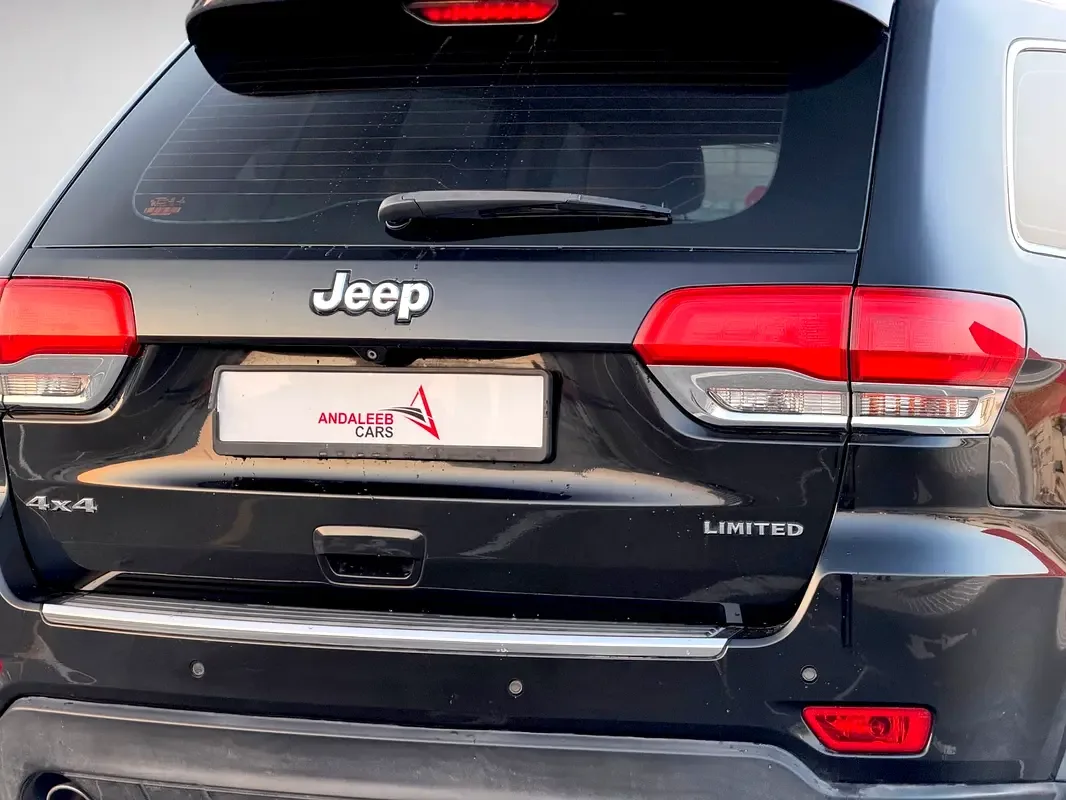 Jeep Grand Cherokee 5.7 Hemi AT AWD (347 حصان) - 7