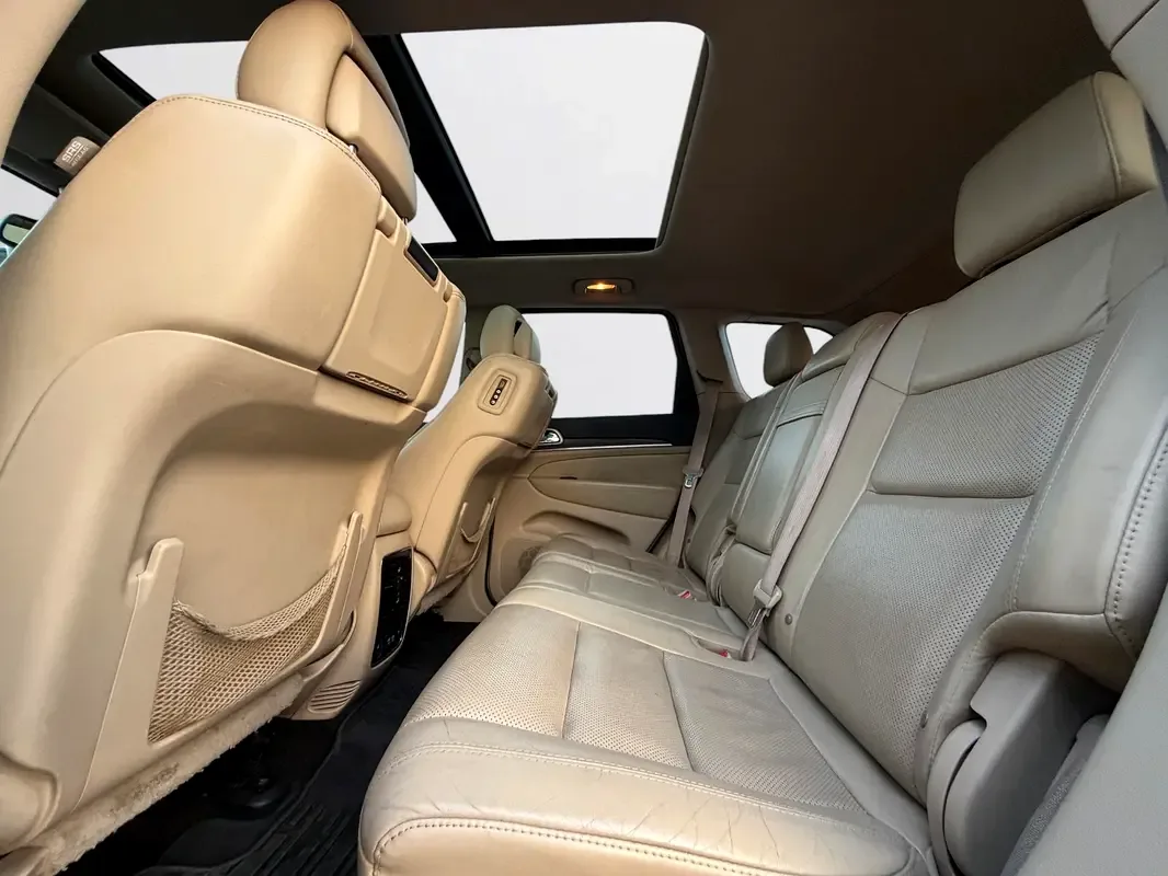 Jeep Grand Cherokee 5.7 Hemi AT AWD (347 حصان) - 20