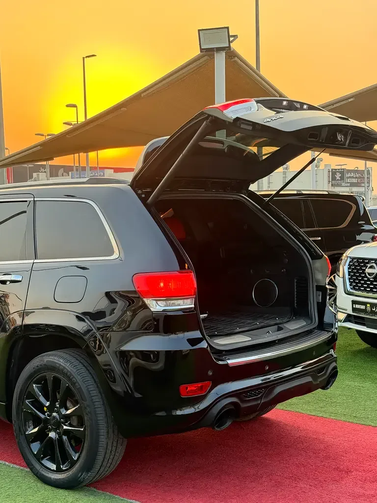 Jeep Grand Cherokee 5.7 Hemi AT AWD (347 حصان) - 7
