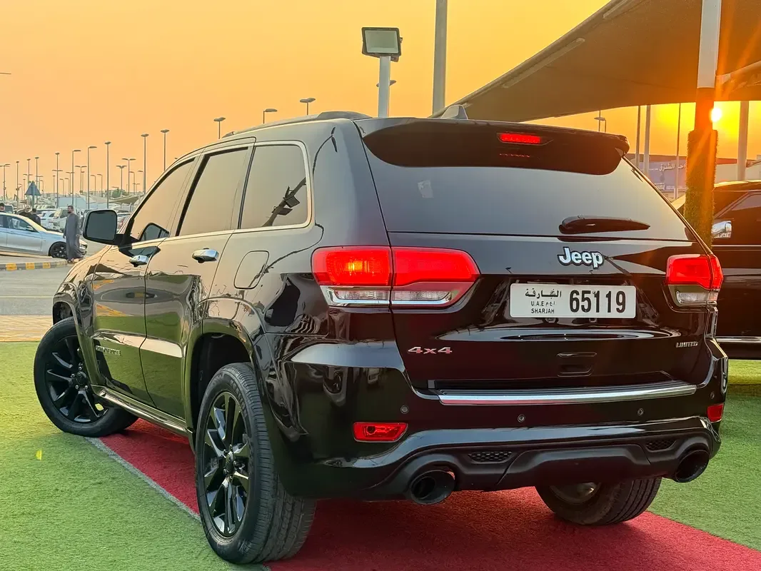 Jeep Grand Cherokee 5.7 Hemi AT AWD (347 حصان) - 6