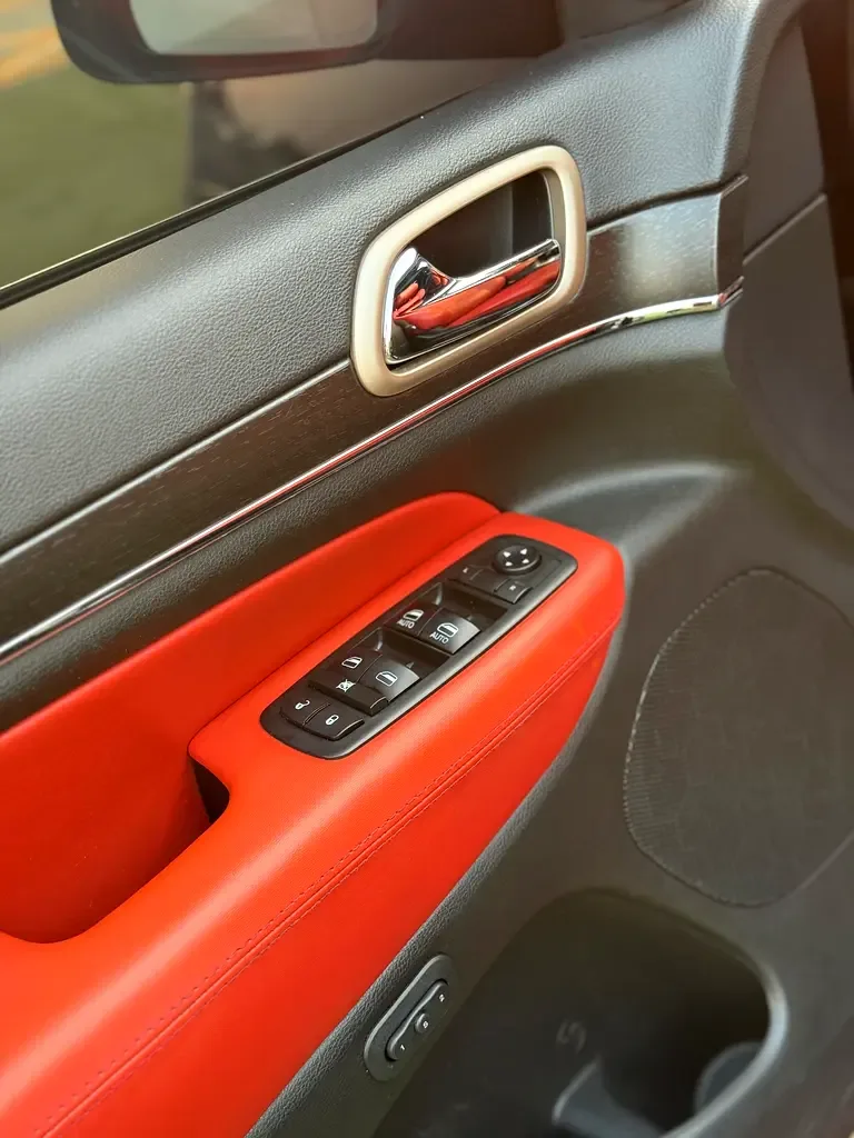 Jeep Grand Cherokee 5.7 Hemi AT AWD (347 حصان) - 12