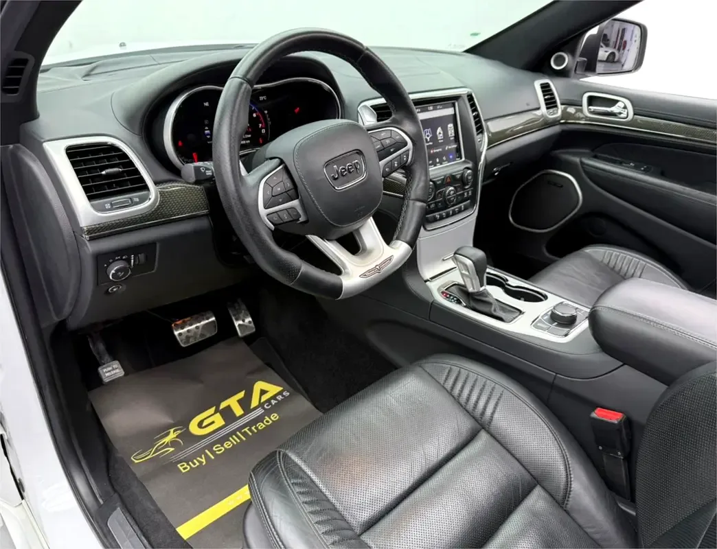 Jeep Grand Cherokee 6.2 Hemi AT AWD (717 حصان) - 11