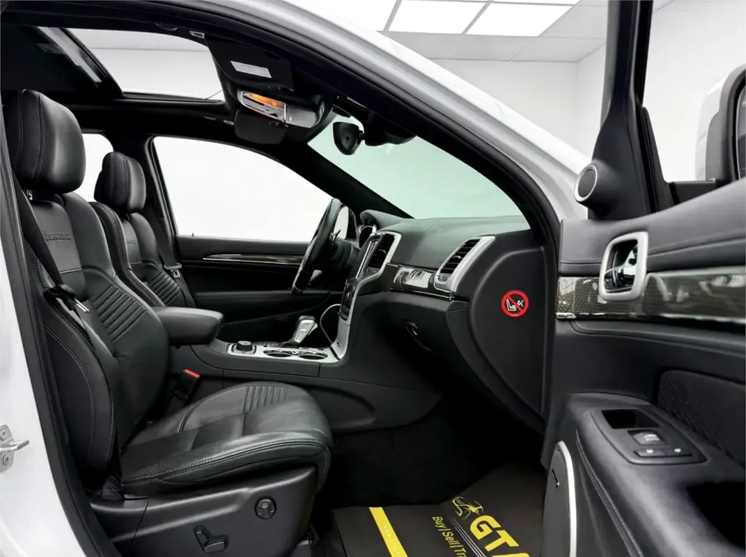 Jeep Grand Cherokee 6.2 Hemi AT AWD (717 حصان) - 15