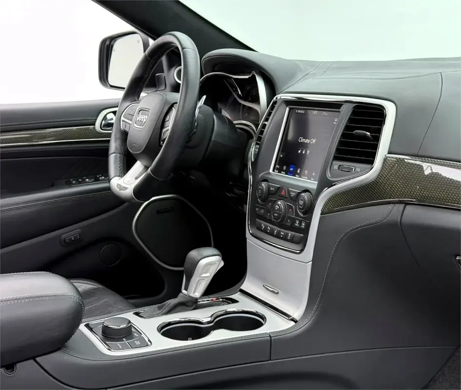 Jeep Grand Cherokee 6.2 Hemi AT AWD (717 حصان) - 13