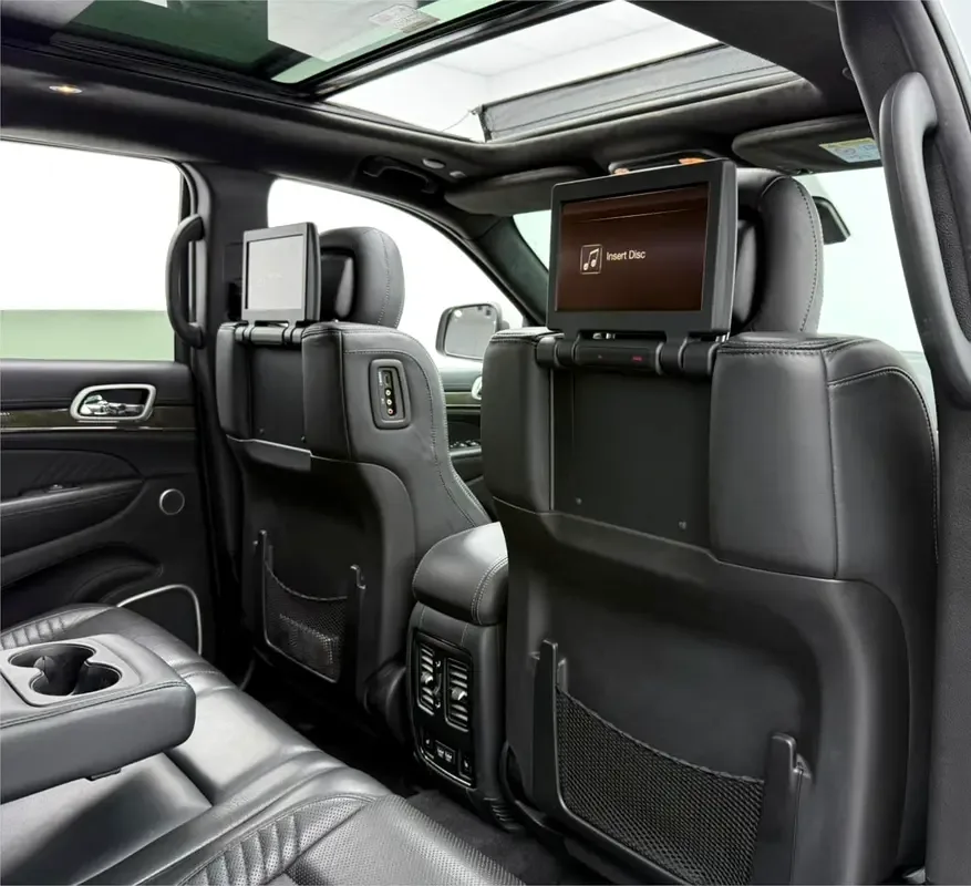 Jeep Grand Cherokee 6.2 Hemi AT AWD (717 حصان) - 16