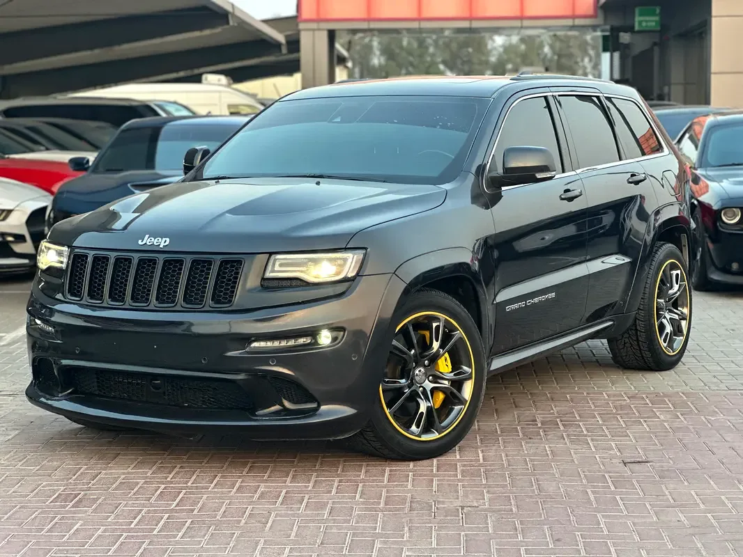 Jeep Grand Cherokee 6.4 AT AWD (468 hp)