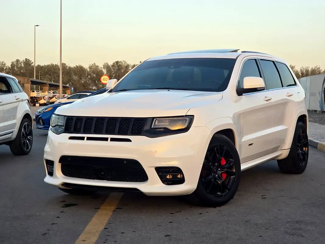 Jeep Grand Cherokee 6.4 AT AWD (468 hp)