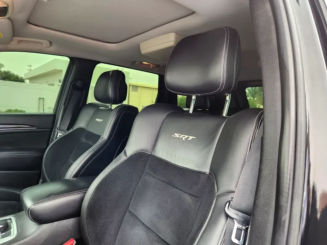 Jeep Grand Cherokee 6.4 AT AWD (468 hp) - 11
