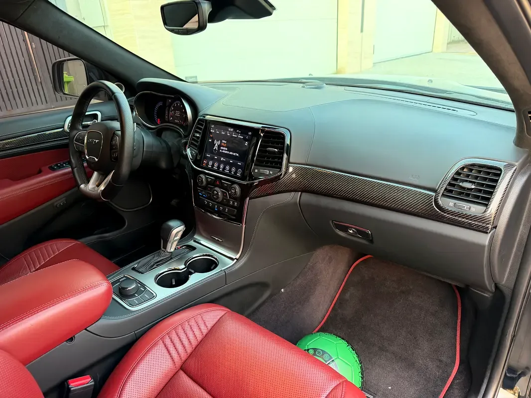 Jeep Grand Cherokee 6.4 AT AWD (468 حصان) - 16