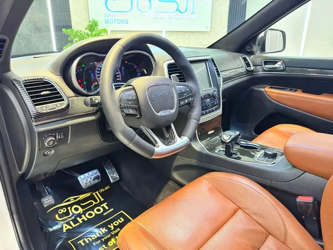 Jeep Grand Cherokee 6.4 AT AWD (468 hp) - 15