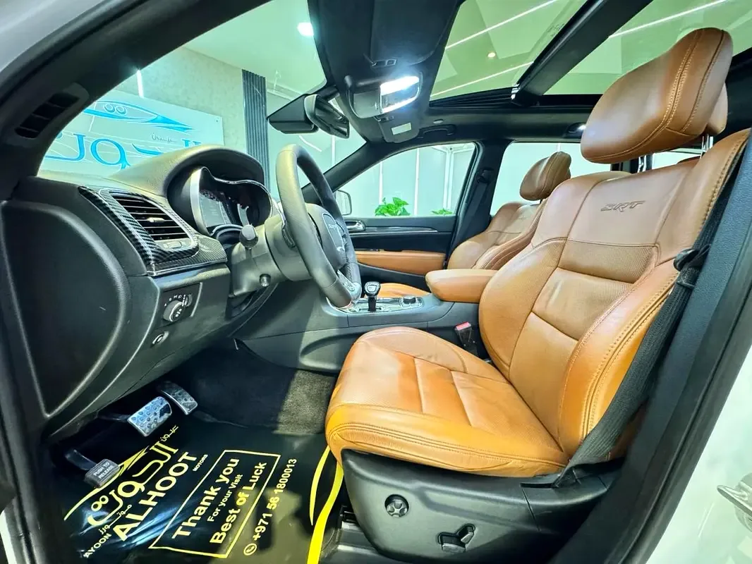 Jeep Grand Cherokee 6.4 AT AWD (468 hp) - 16