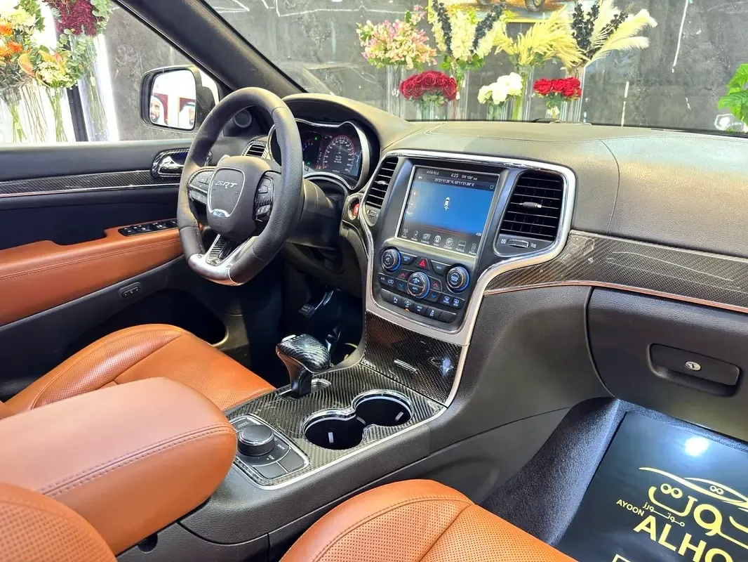 Jeep Grand Cherokee 6.4 AT AWD (468 hp) - 14