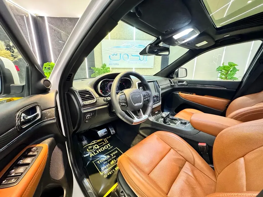 Jeep Grand Cherokee 6.4 AT AWD (468 hp) - 18