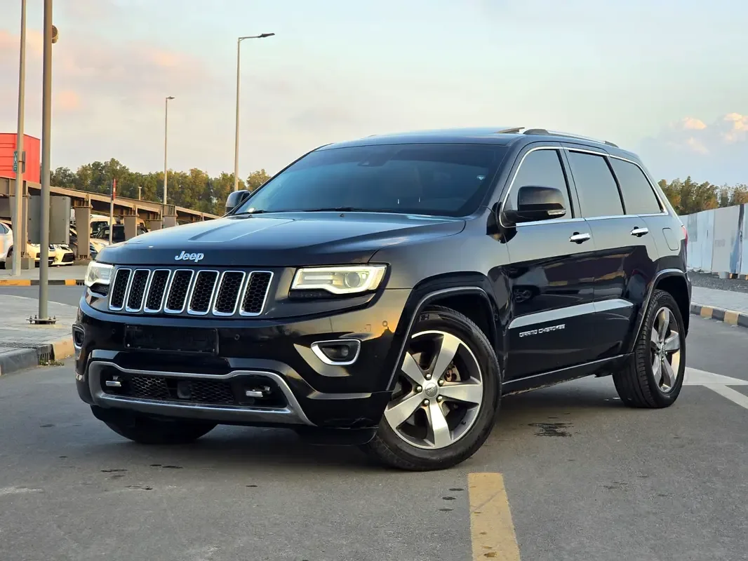 Jeep Grand Cherokee 6.4 Hemi AT AWD (468 hp)