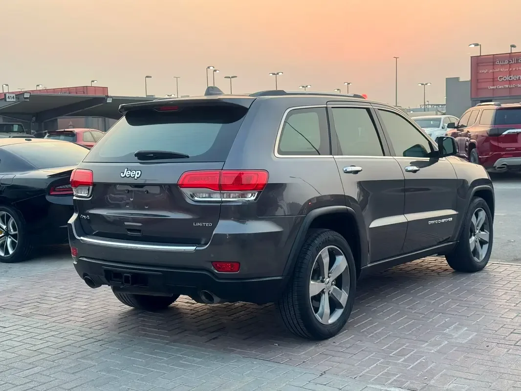 Jeep Grand Cherokee 6.4 Hemi AT AWD (468 hp) - 4