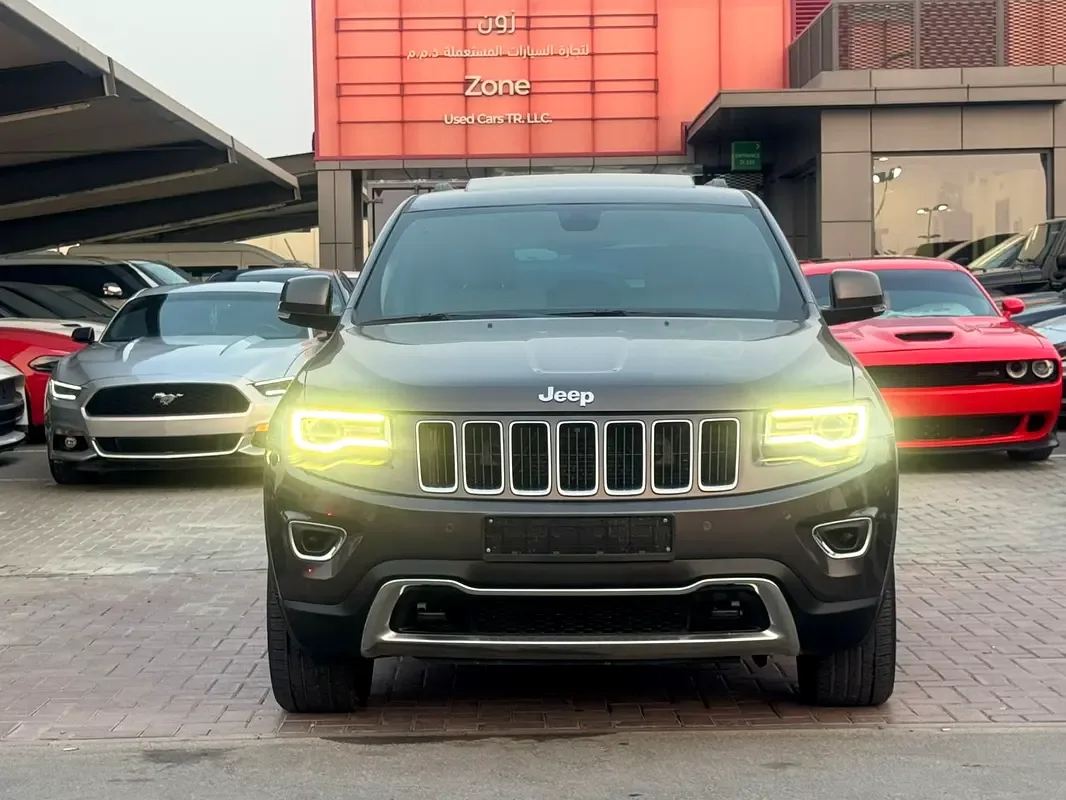 Jeep Grand Cherokee 6.4 Hemi AT AWD (468 hp) - 3