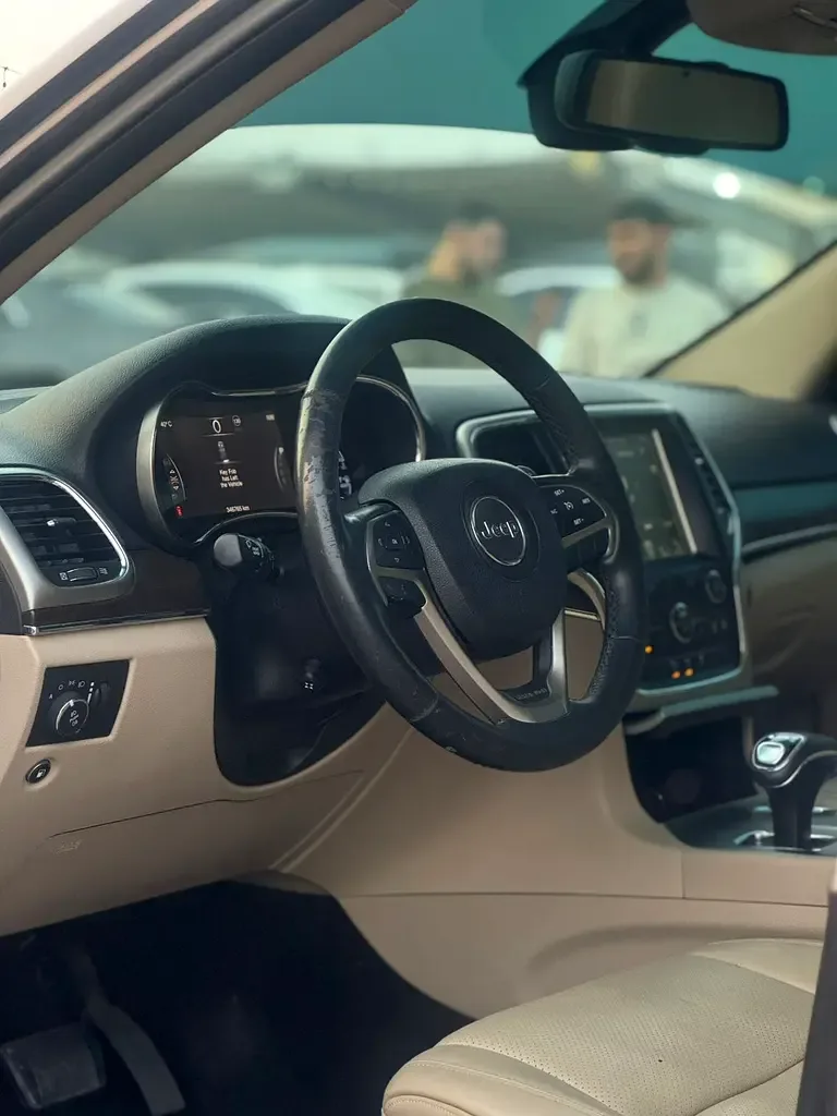 Jeep Grand Cherokee 6.4 Hemi AT AWD (468 hp) - 8