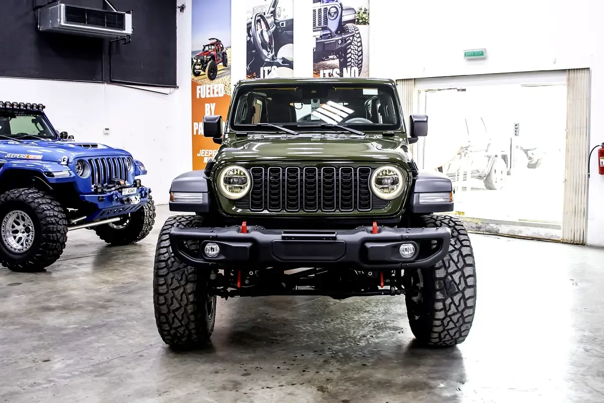 Jeep Wrangler 2.0 AT 4WD (272 hp)