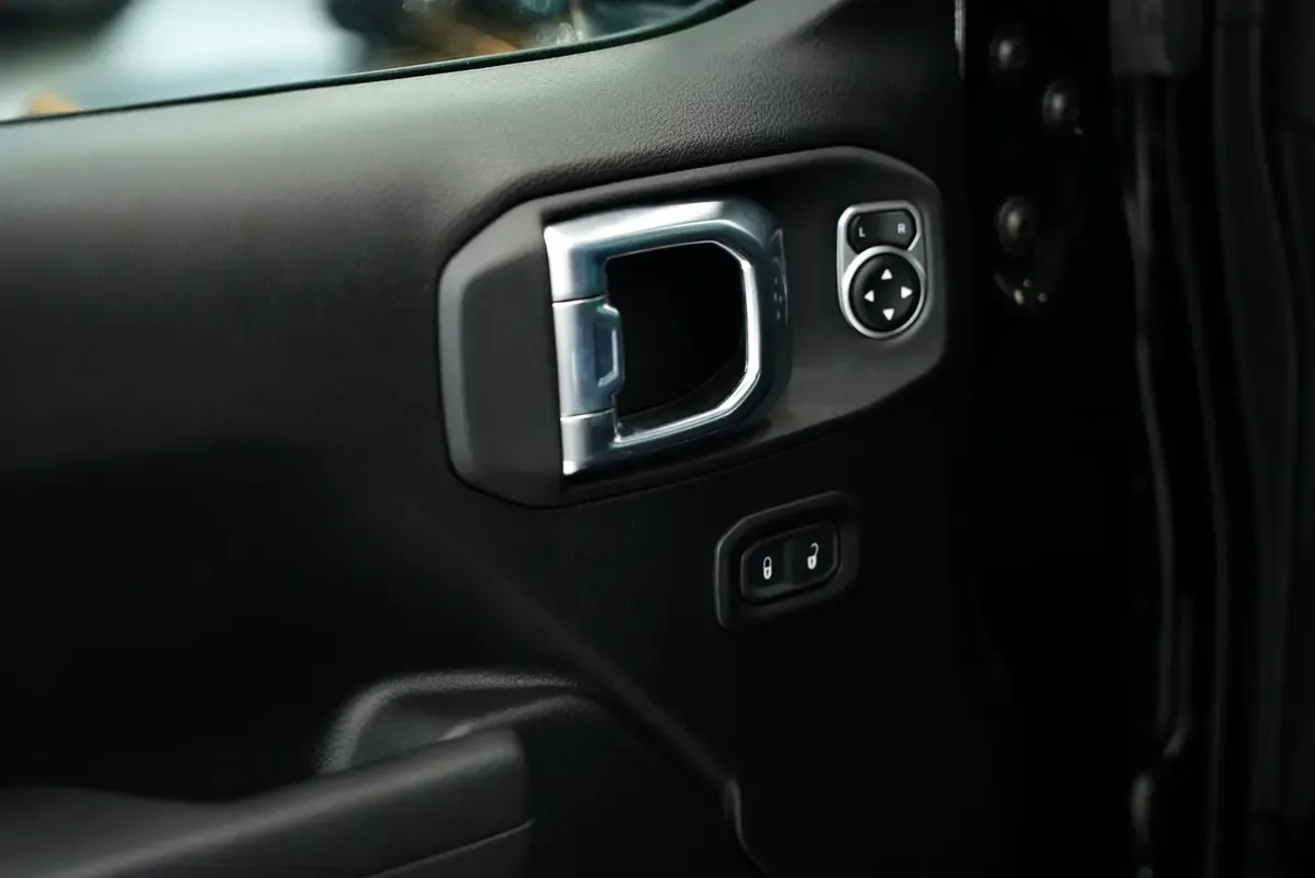 Jeep Wrangler 2.0 AT 4WD (272 hp) - 14