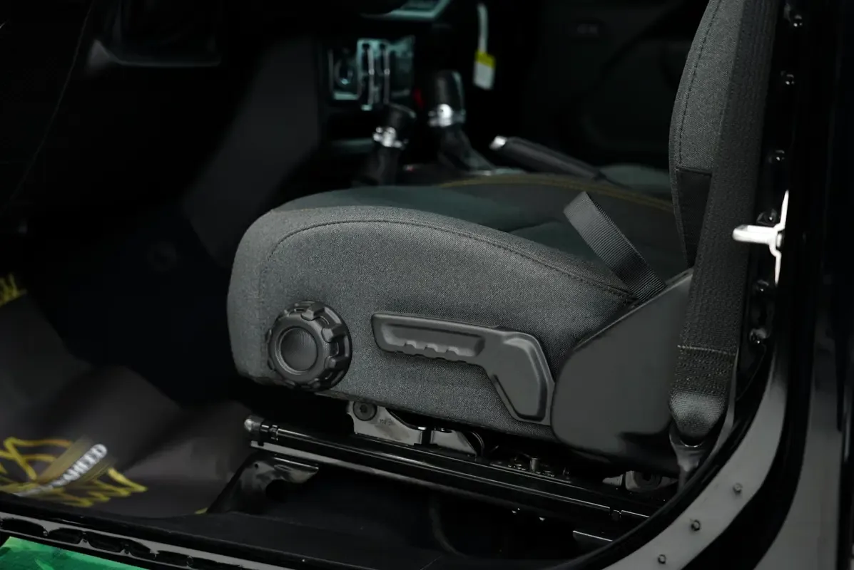 Jeep Wrangler 2.0 AT 4WD (272 hp) - 13