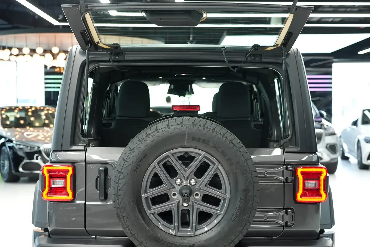 Jeep Wrangler 2.0 AT 4WD (272 hp) - 5