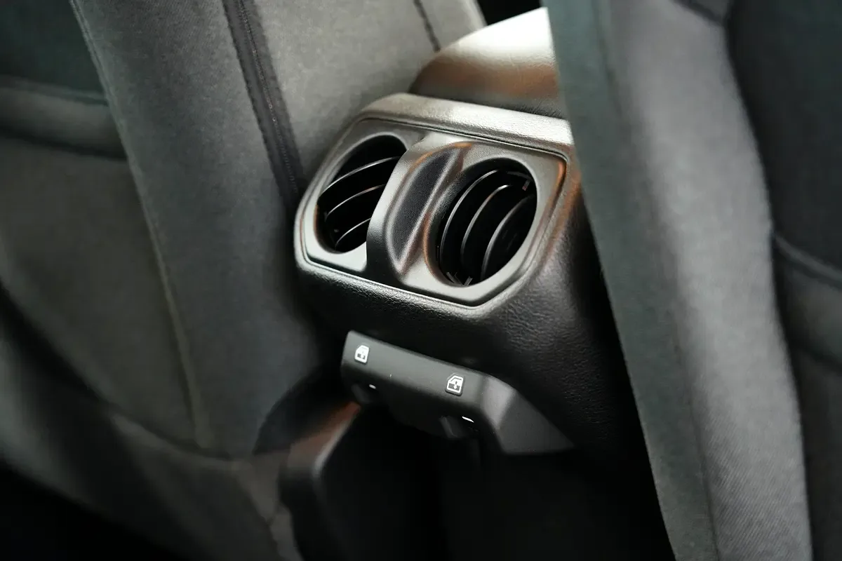 Jeep Wrangler 2.0 AT 4WD (272 hp) - 15