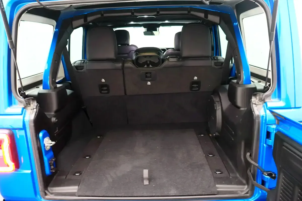 Jeep Wrangler 2.0 AT 4WD (272 hp) - 12
