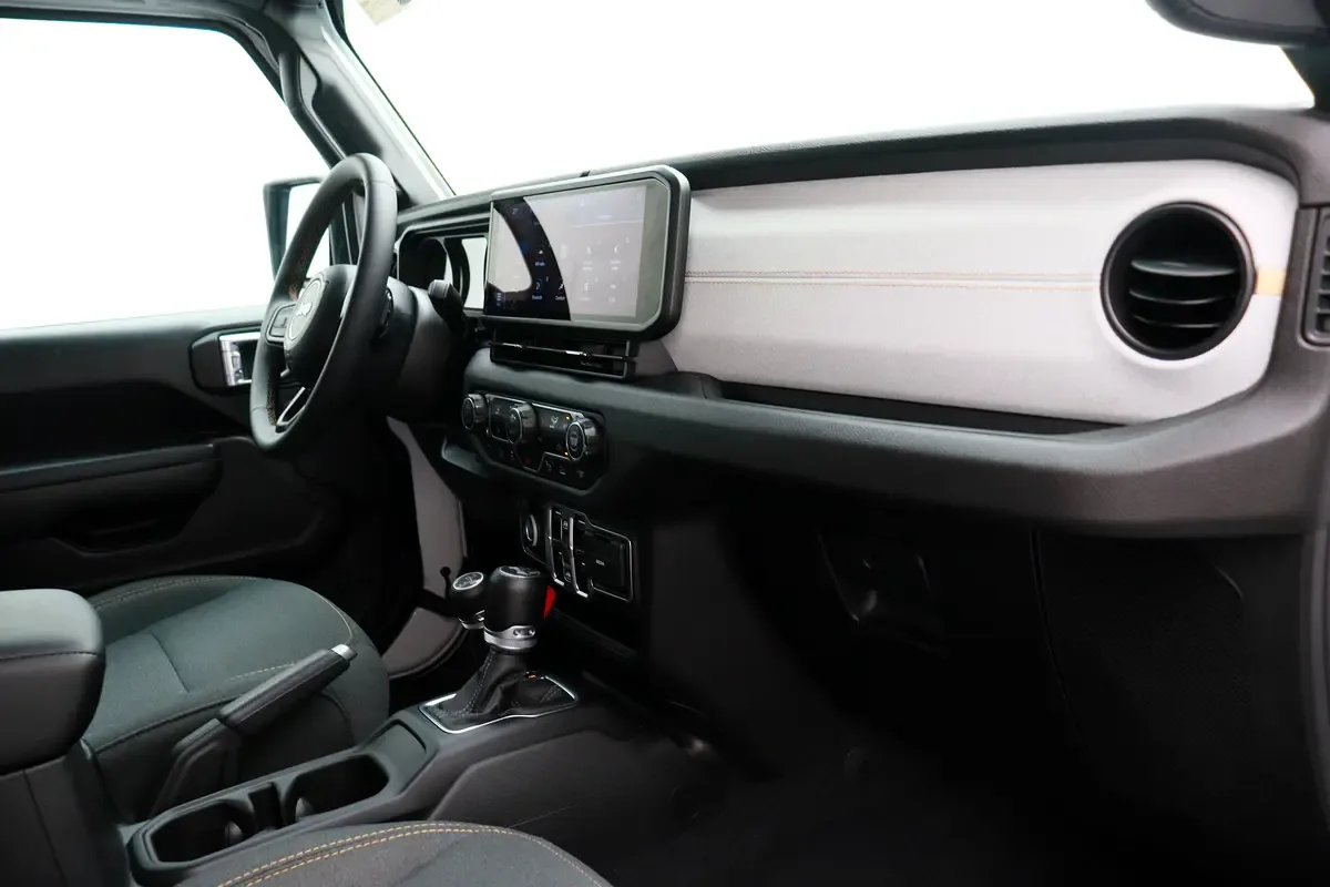 Jeep Wrangler 2.0 AT 4WD (272 hp) - 9