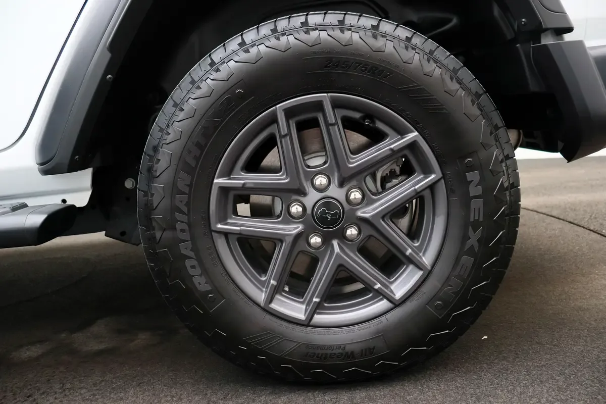 Jeep Wrangler 2.0 AT 4WD (272 hp) - 14
