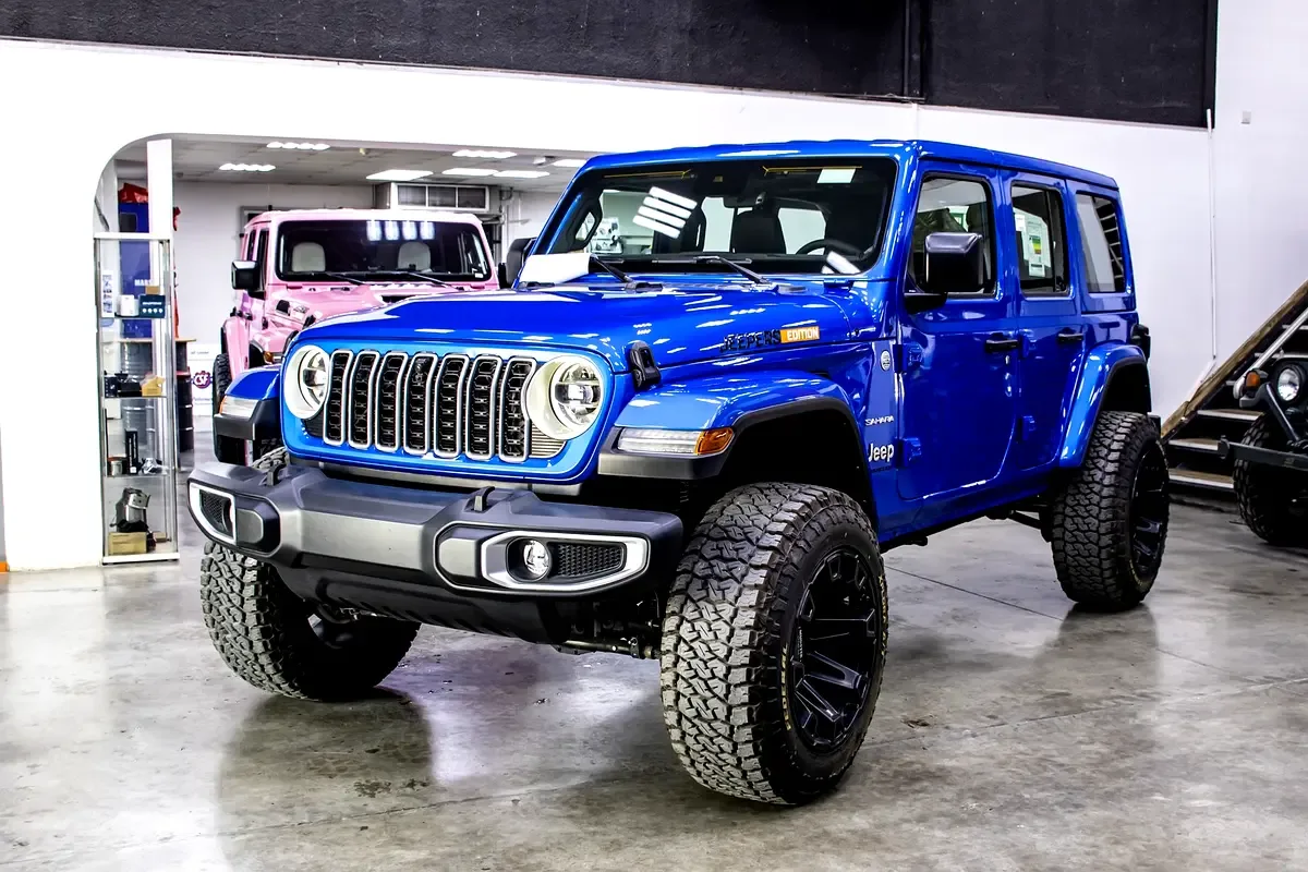 Jeep Wrangler 2.0 AT 4WD (272 hp) - 3