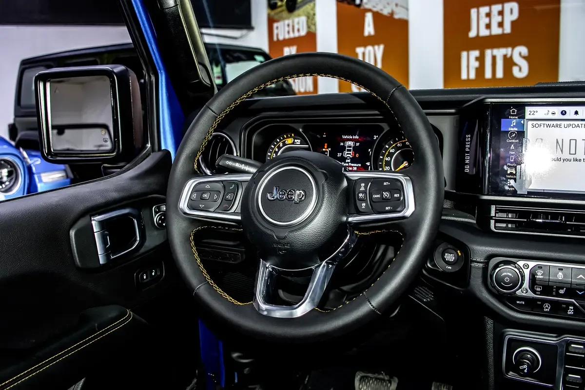 Jeep Wrangler 2.0 AT 4WD (272 hp) - 11