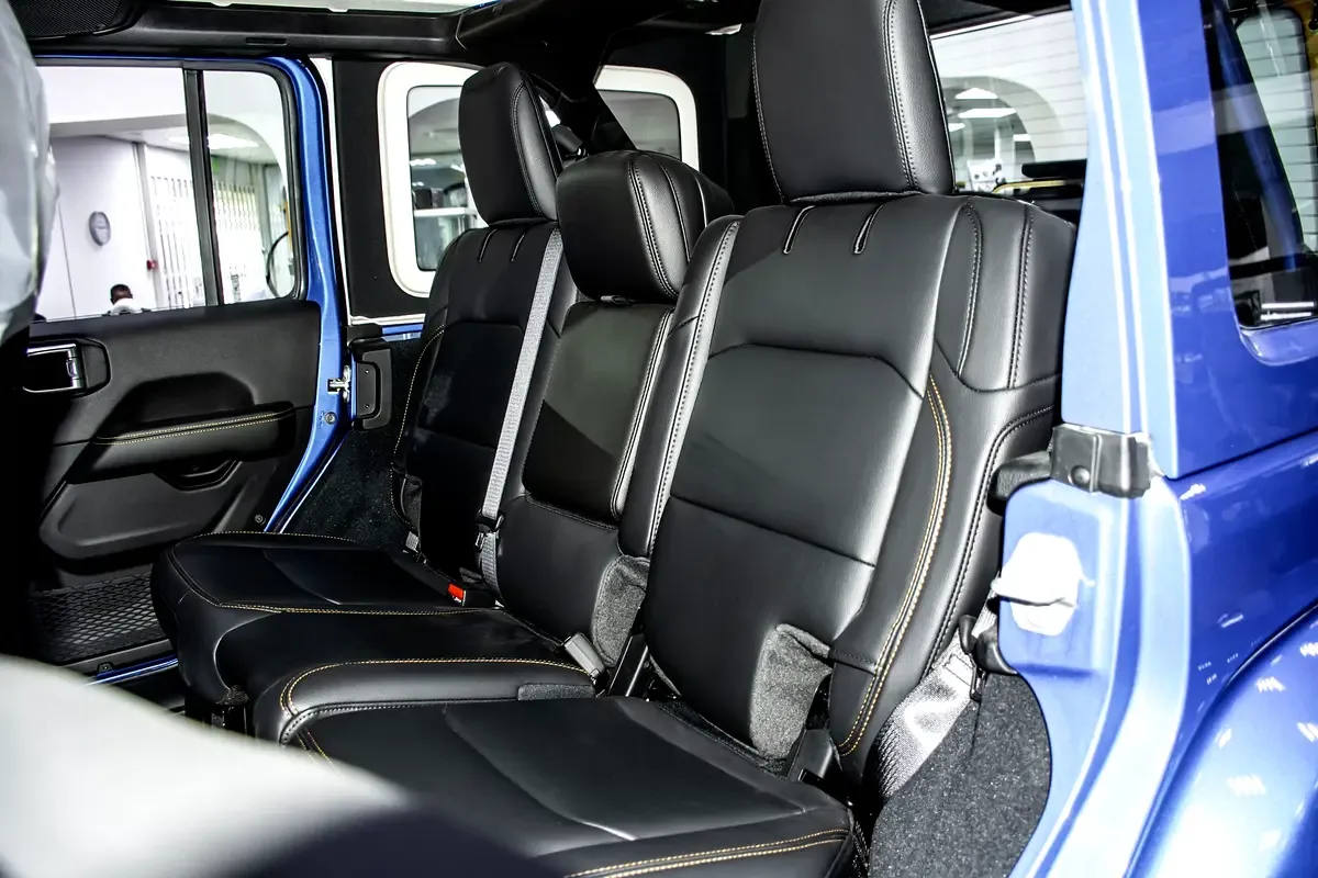 Jeep Wrangler 2.0 AT 4WD (272 hp) - 19