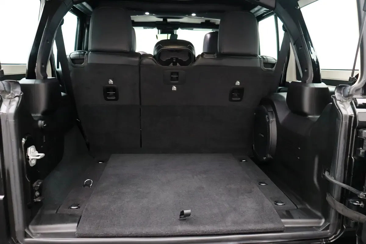 Jeep Wrangler 2.0 AT 4WD (272 حصان) - 19