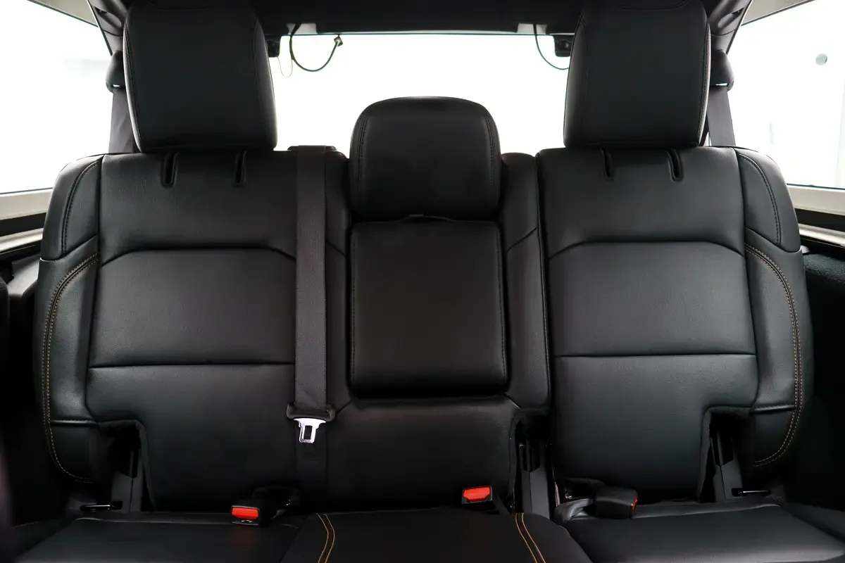 Jeep Wrangler 2.0 AT 4WD (272 حصان) - 18