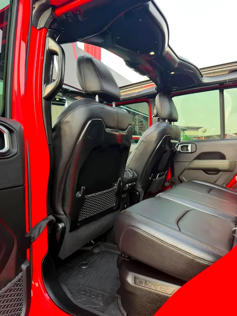 Jeep Wrangler 2.0 AT 4WD (272 hp) - 11