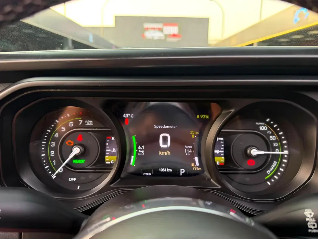 Jeep Wrangler 2.0 AT 4WD (272 hp) - 9