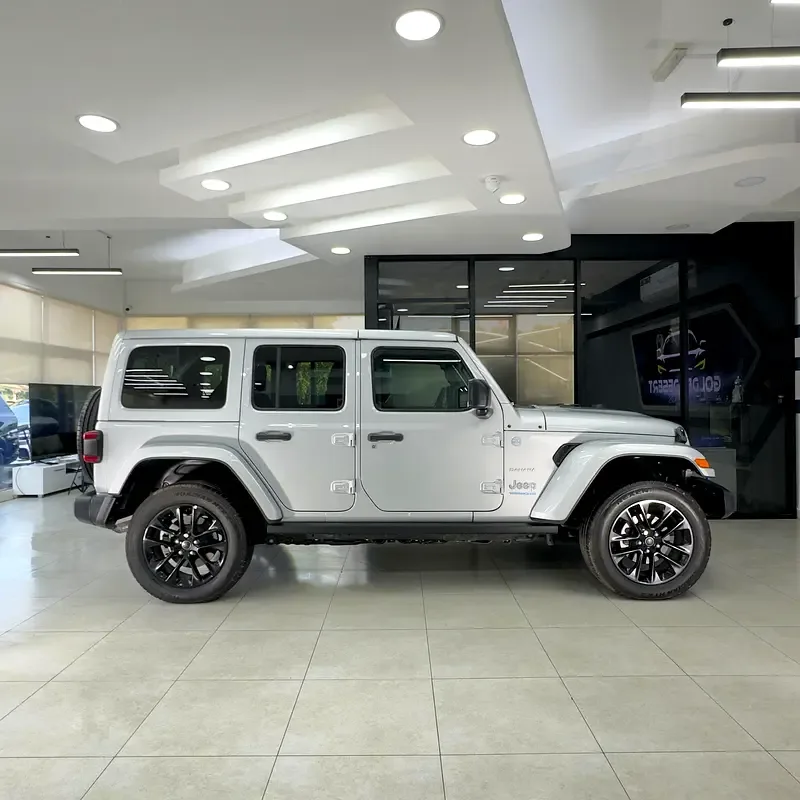 Jeep Wrangler 2.0 AT 4WD (381 حصان) - 3